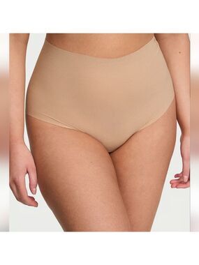New Victoria Secret No-Show Modern Brief Panty Medium
